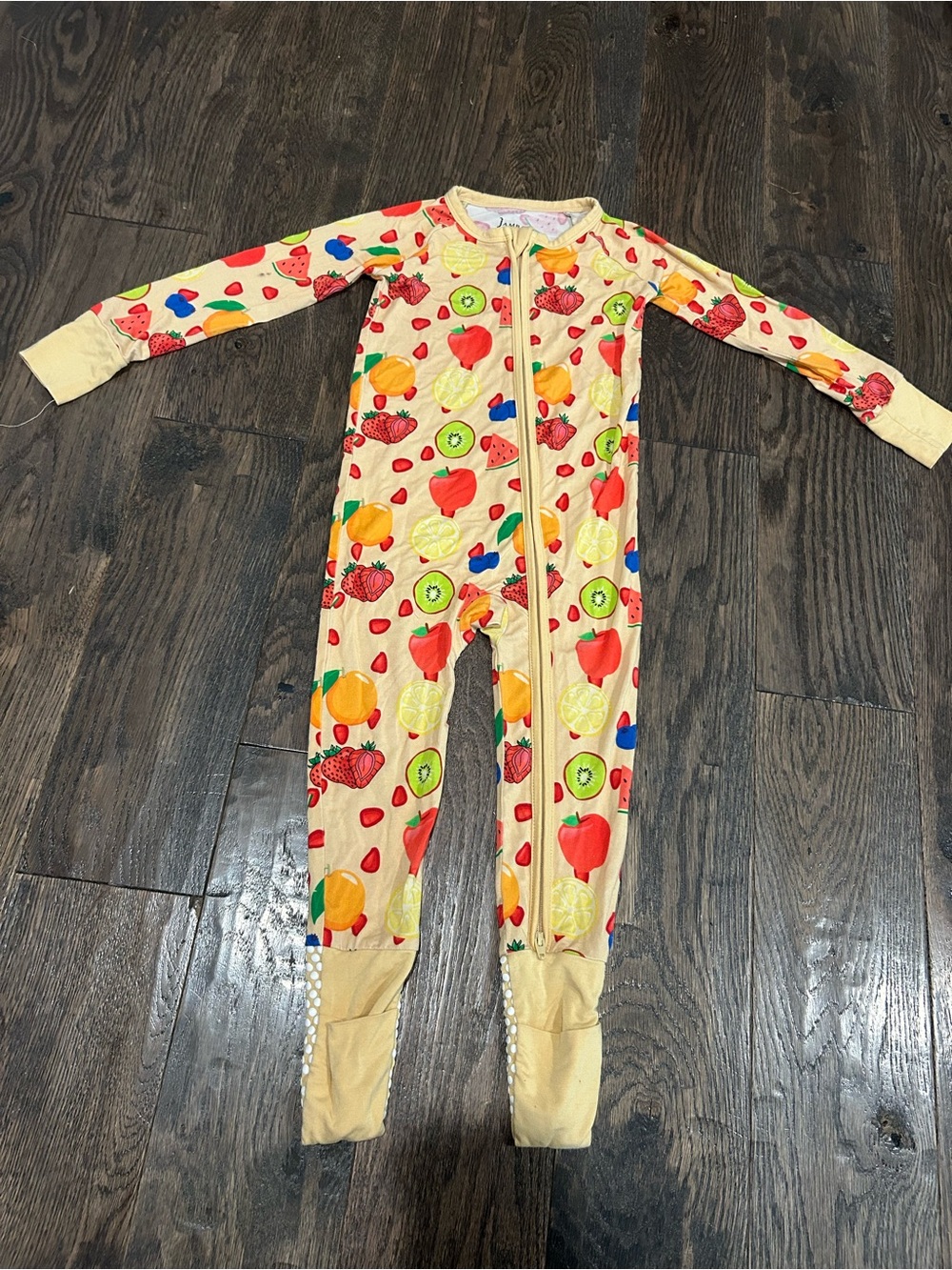 Jamboo fruit design bamboo footie pajamas size 18-24 months